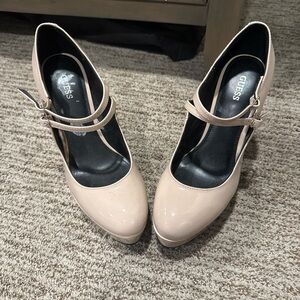 Guess Women's Nude Patent Heels